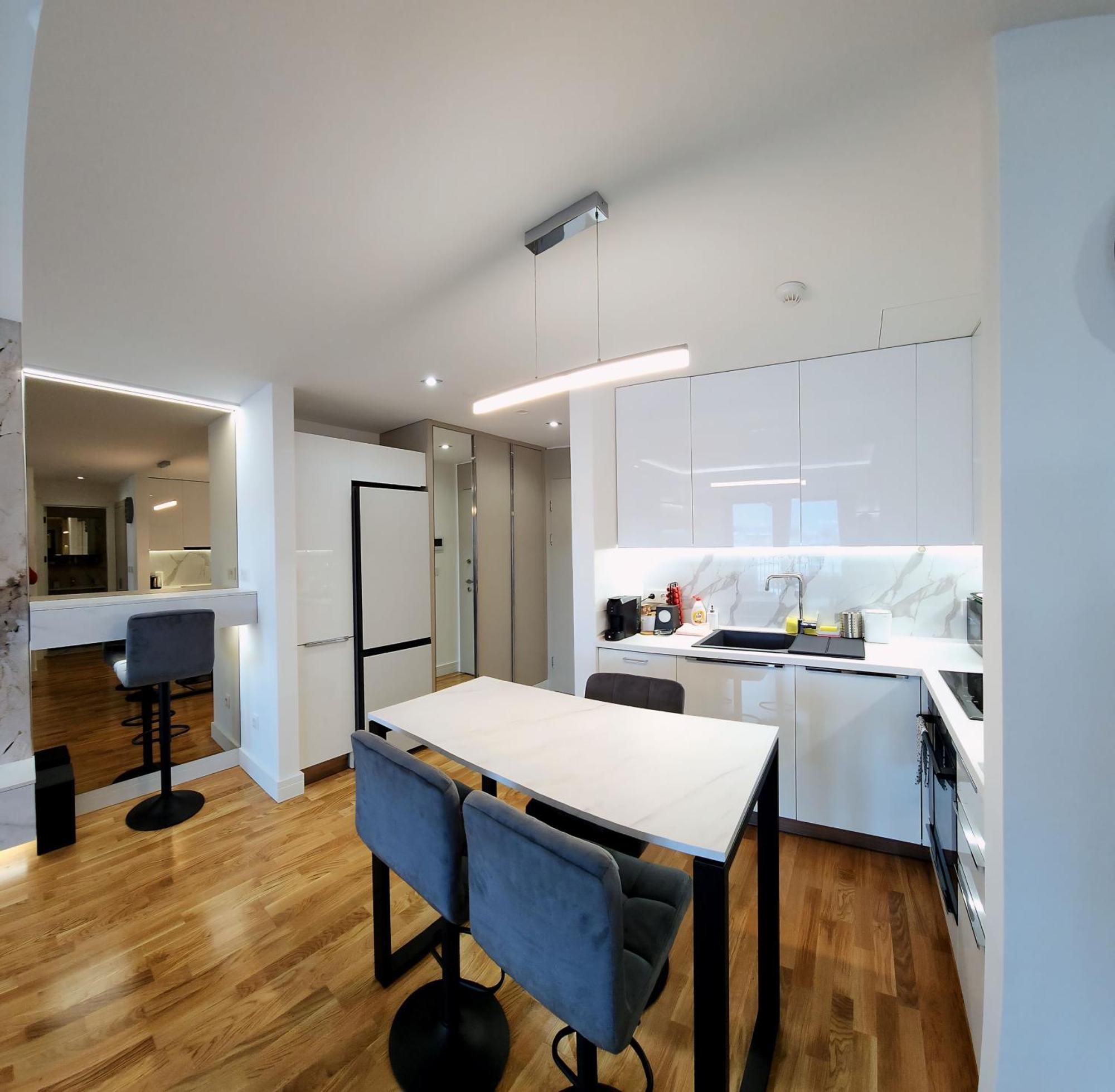 Diamond Residences 10Th Fl. Lux Apt. W/ City View Скоп'є Екстер'єр фото