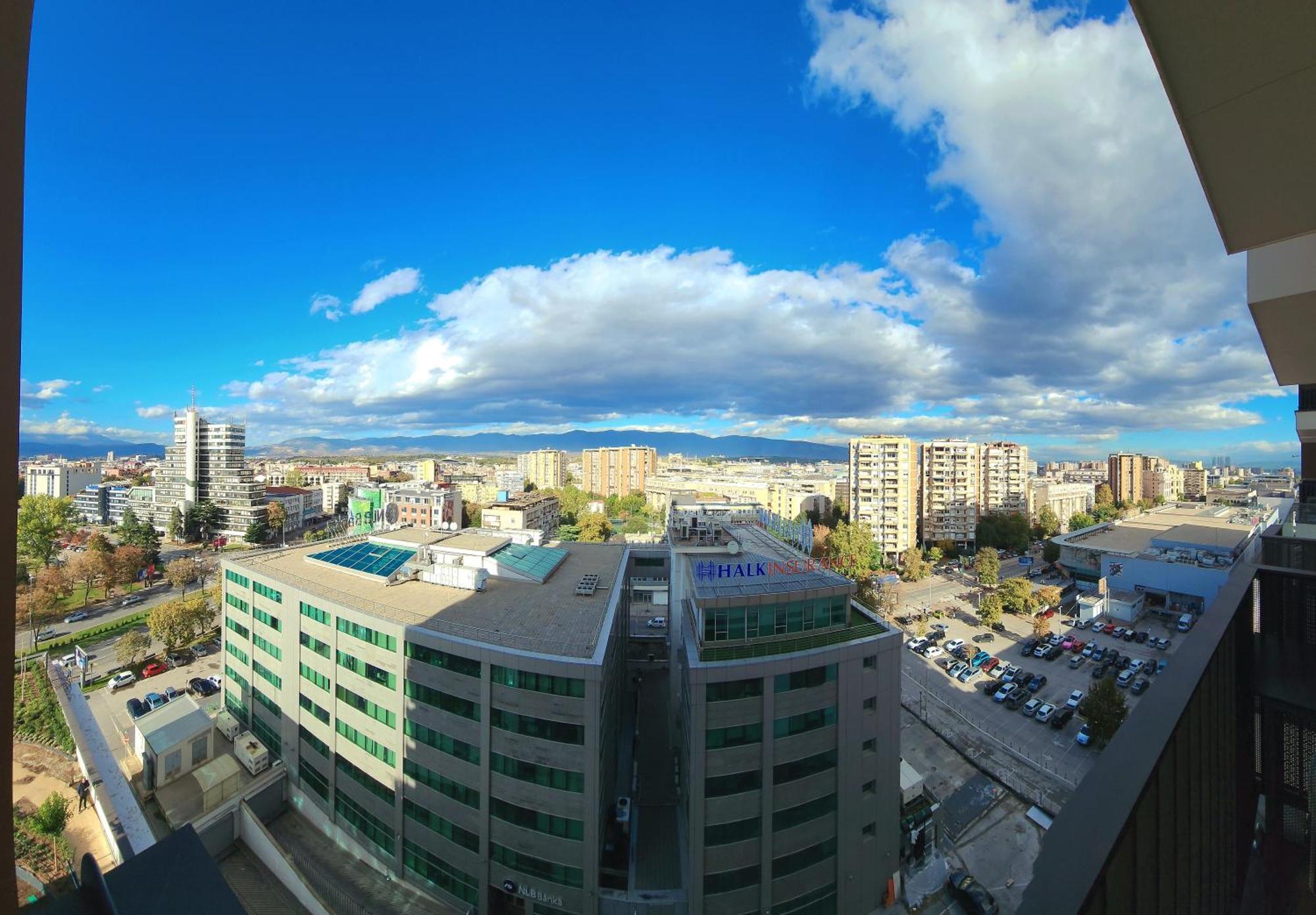 Diamond Residences 10Th Fl. Lux Apt. W/ City View Скоп'є Екстер'єр фото
